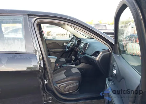 2016 Jeep Cherokee Sport z USA, uszkodzony, nr VIN 1C4PJLAB2GW136778